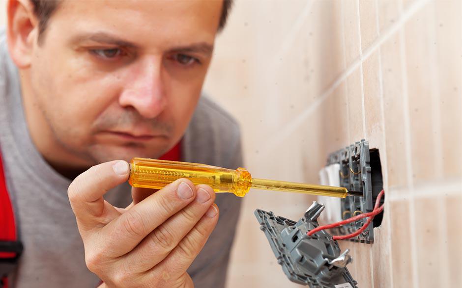 électricien de maintenance Maisons-Alfort